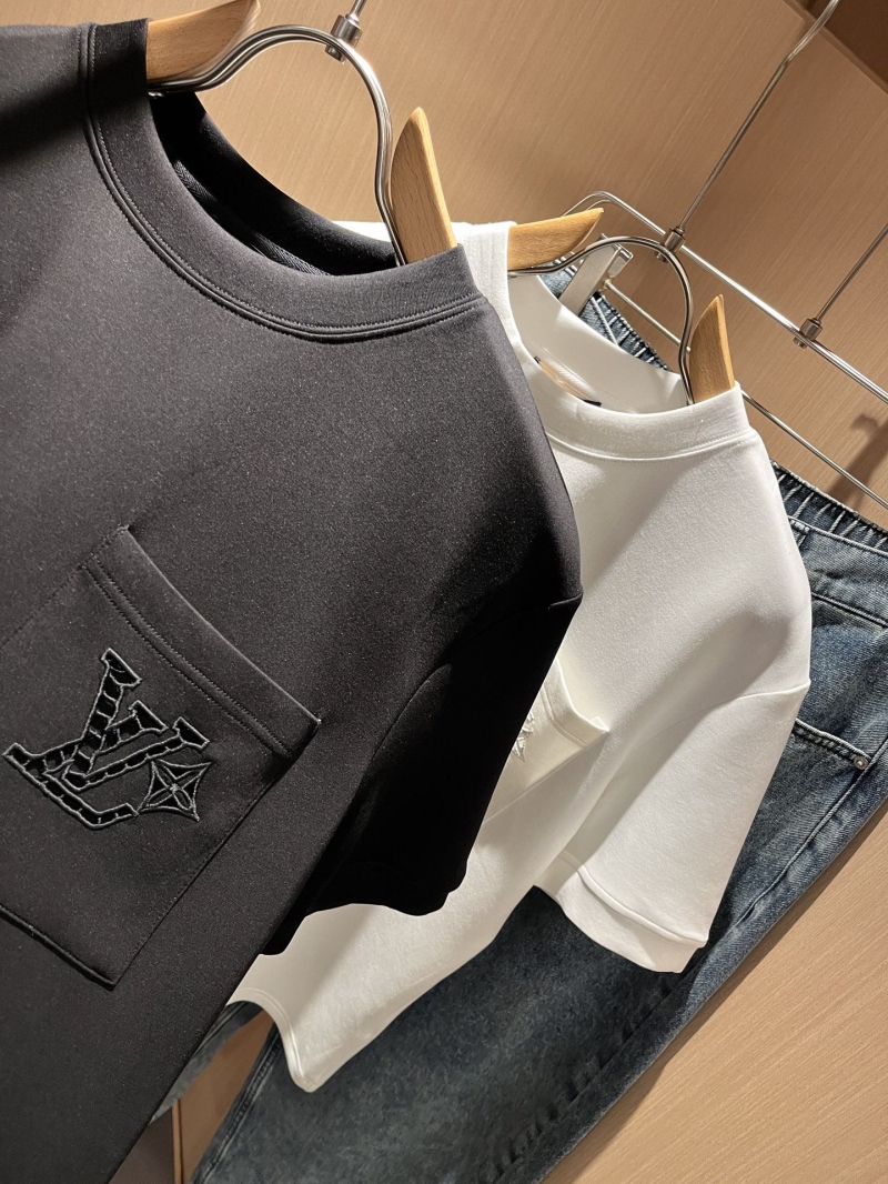 l0vis Vvtt0n t-shirt